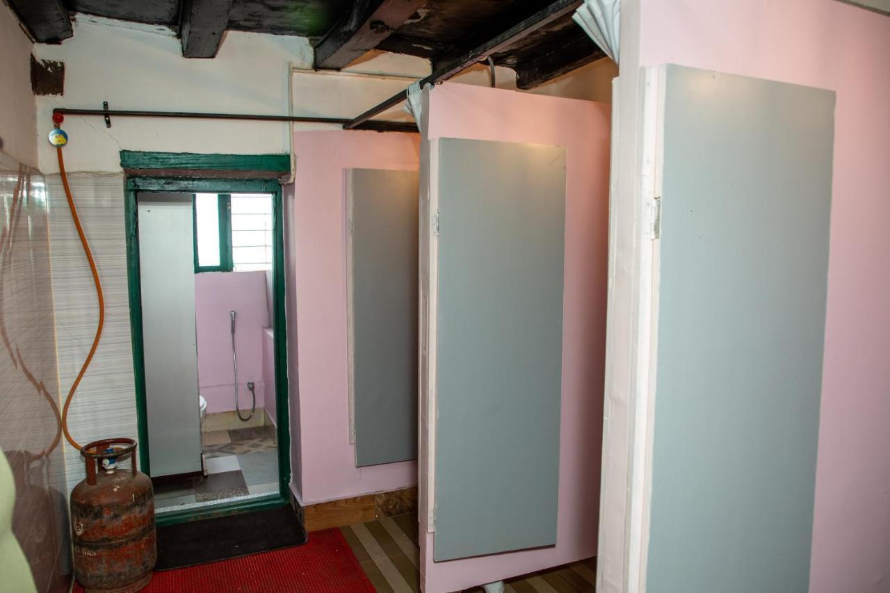 Trekkers Hostel Kathmandu Luaran gambar